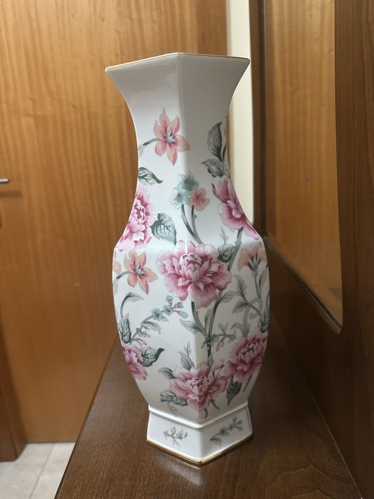 Jarrao motivos florais tons de rosa