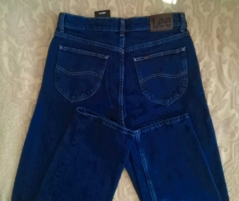 Легендарные свободные джинсы Lee для мужчин