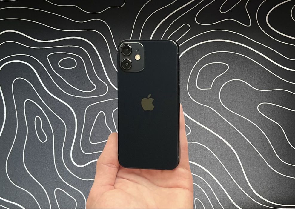 Замечательный iPhone 12 MINI - 128 гб - 85% АКБ - NEVERLOCK - BLACK