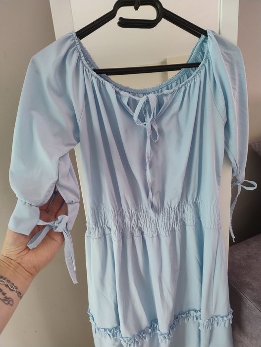 Zwiewna lekka błękitna sukienka rozmiar uniwersalny S-M