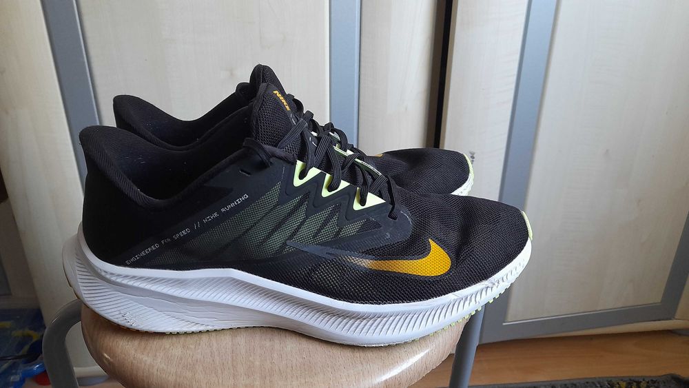 Nike Quest 3 buty do biegania r. 45