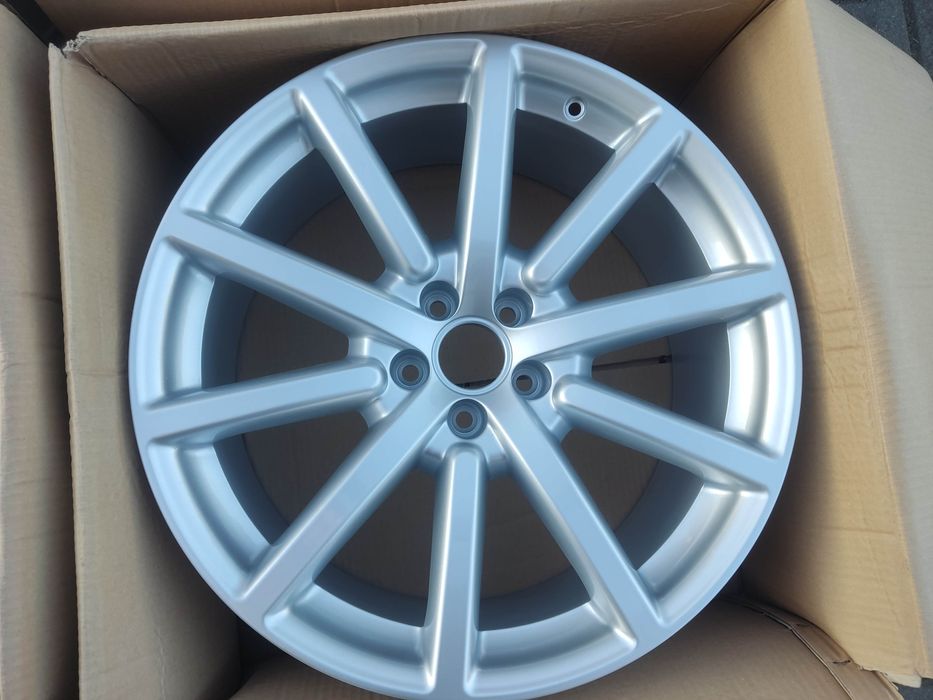 Felgi aluminiowe NOWE Audi Q5 A6 20 5x112 8,5j et33