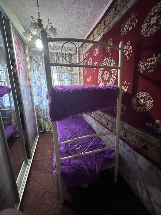 Ліжечко двоповерхове (майже не використовувалось)