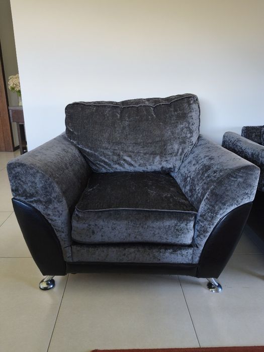 Conjunto de sofás+ almofadas decorativas