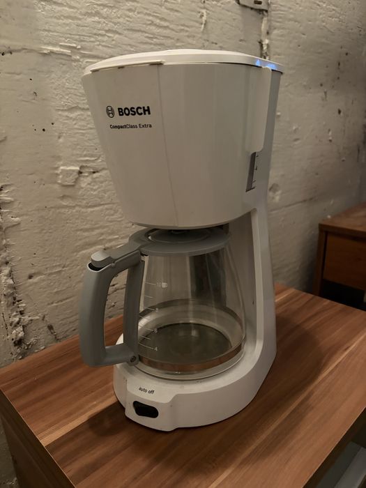 Ekspres przelewowy Bosh bialy