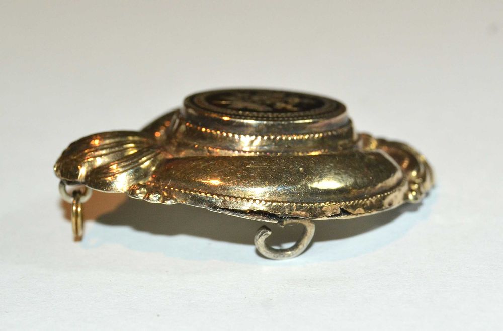 Broche do Sec. XIX em Ouro
