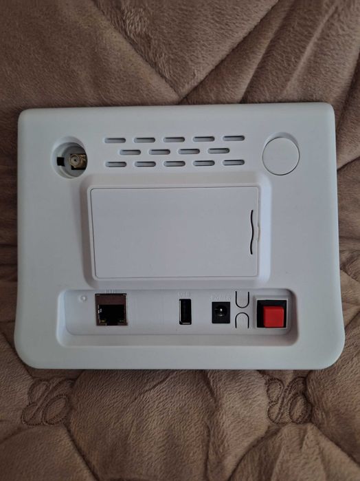 Роутер World Vision 4G CONNECT MICRO 2+ с аккумулятором.Подарок.