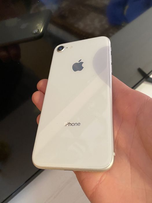 IPhone  8  64gb відмінний стан