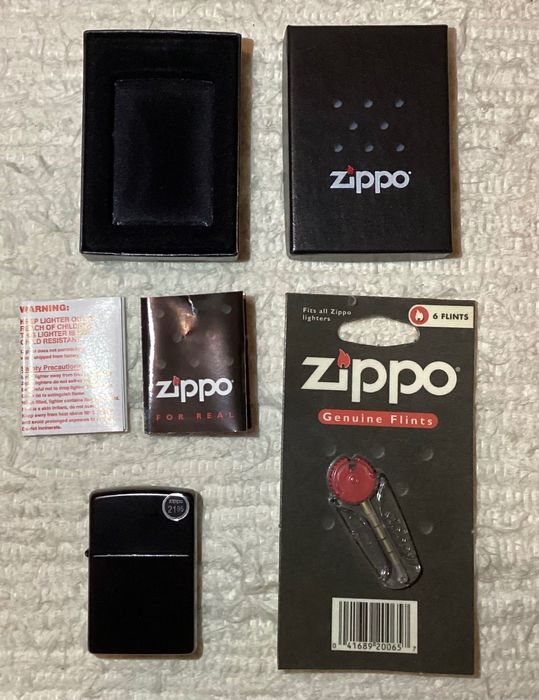 ZIPPO 21064 Black Licorice Matte