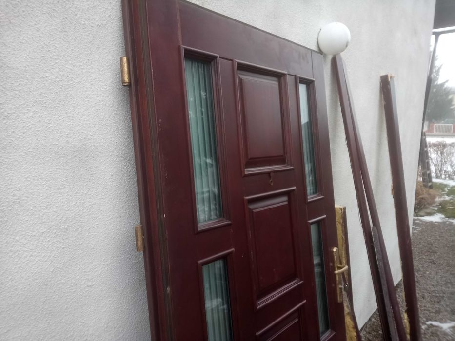 Drzwi wejściowe 100 cm, drewniane stan dobry.