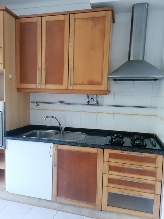 Alugo quarto para casal em Mem Martins