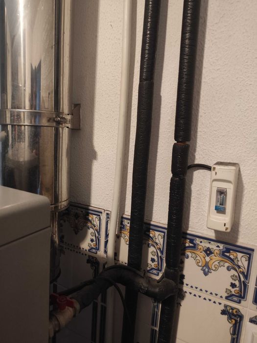 Caldeira a Gasóleo Ferroli + Depósito 750 L