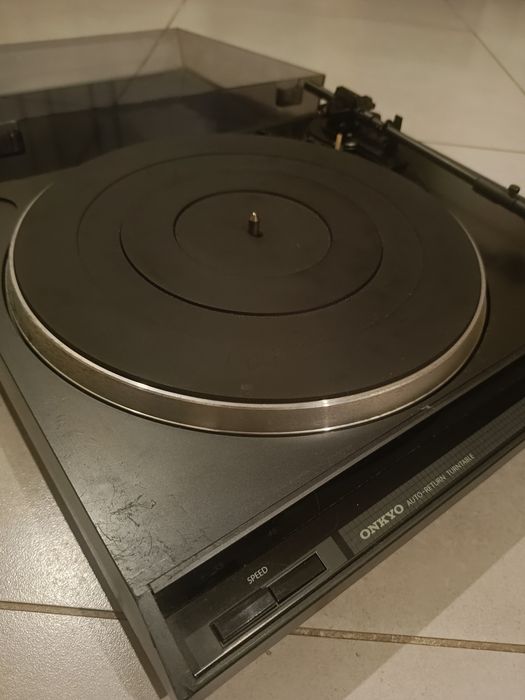 Gramofon płyt winylowych Onkyo CP 1007A