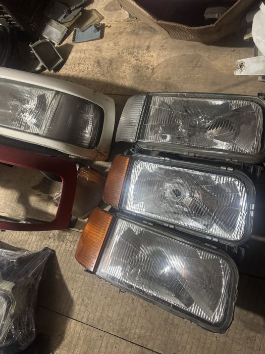 Передні фари на Пасат Б-3,4 праві оригінал