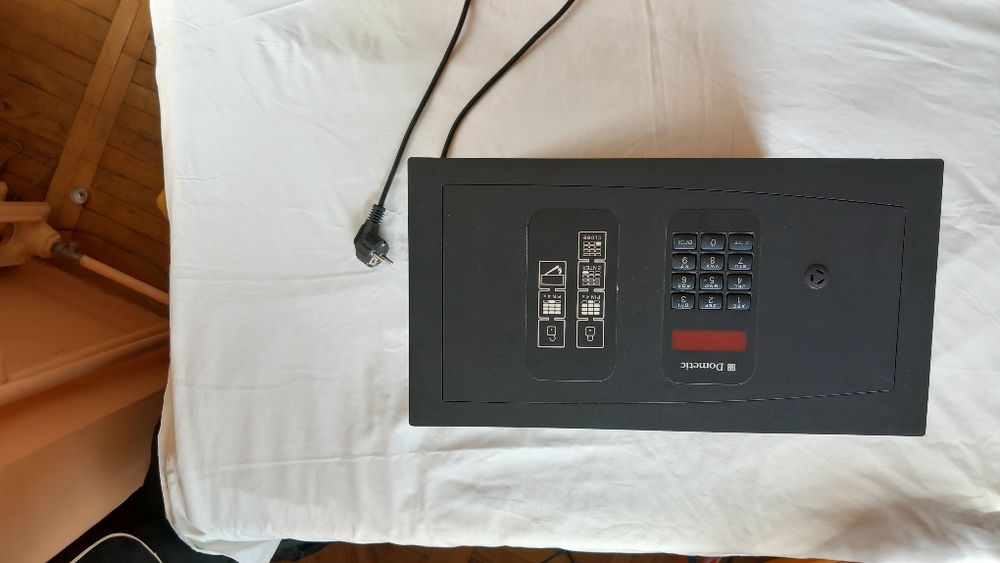 Czarny Sejf Hotelowy