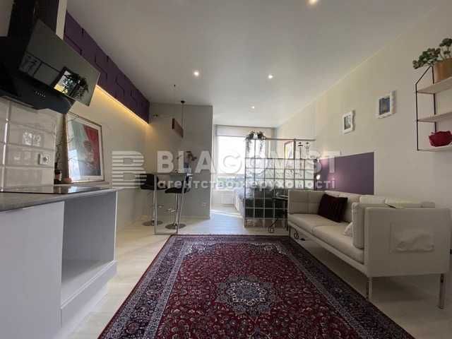 Продам ЖК Медовий 32 м с ремонтом   Кадетский Гай 10 .