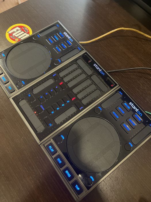 Stanton DJ Controller SCSystem SCS.3m – 3-Part System (x2 Decks + 1 Mixer)64740396452866122