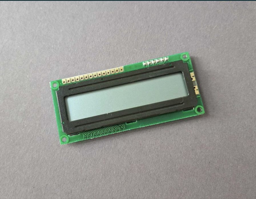 Символьный LCD дисплей 2 строки по 16 символов (без кириллицы).