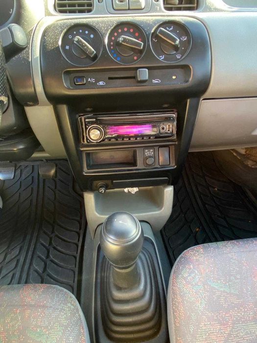 nissan micra k11 2001