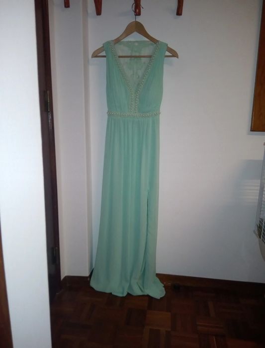 Vestido de cerimónia comprido, verde menta, pérolas e missangas, S Cha