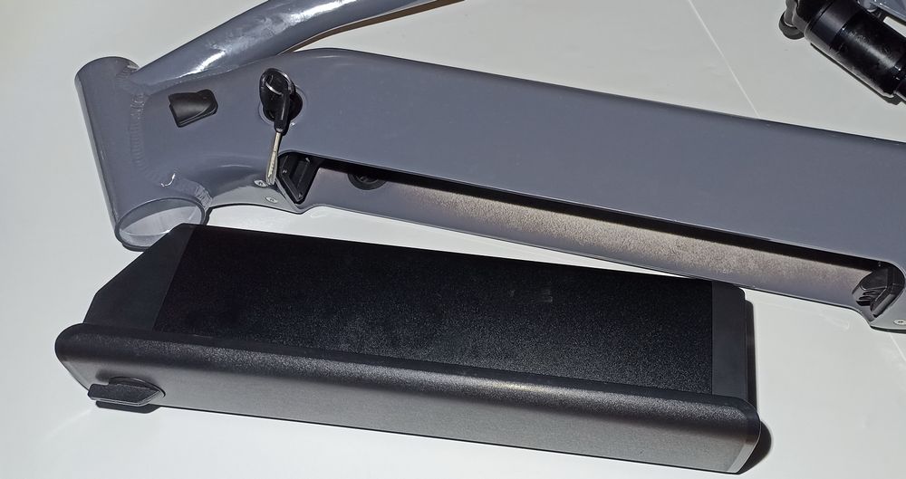 Кастомная алюминий рама для электровелосипеда двухподвес фэтбайк 26х4