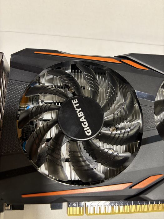 1050 TI OC edition como nova