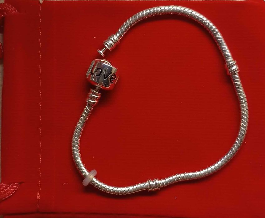 Браслет Пандора для шармів , шарми