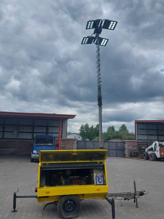 Maszt oświetleniowy hydrauliczny / agregat prądotwórczy / Kubota D905