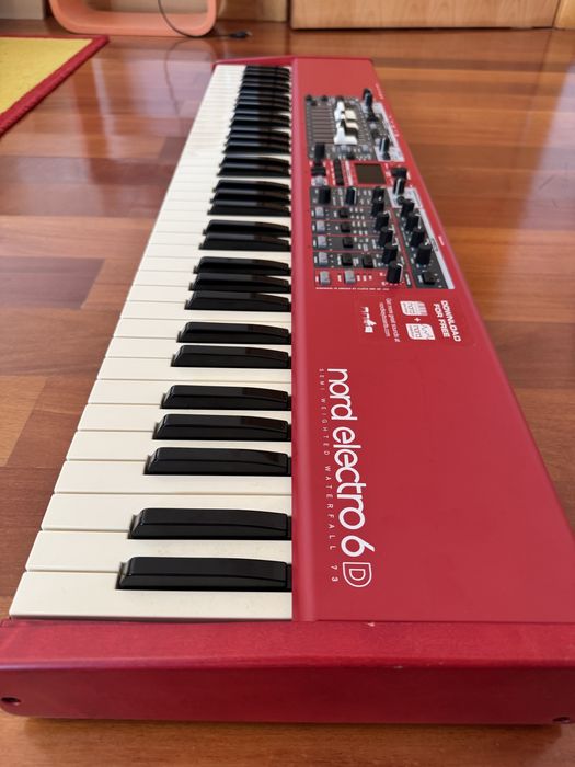 Nord Electro 6D 73 + saco
