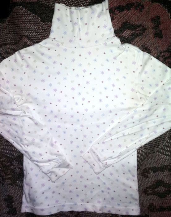 Гольф/гольфик белый на 8-10 лет