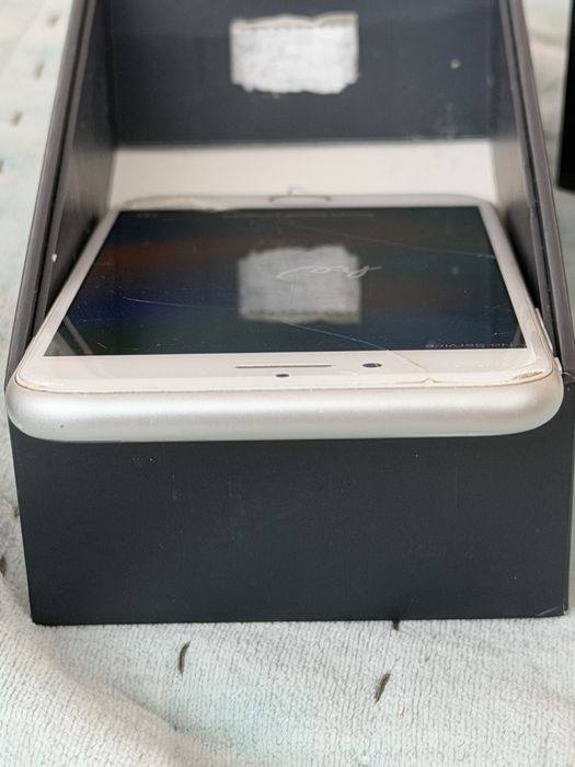 Iphone 8 32Gb biały
