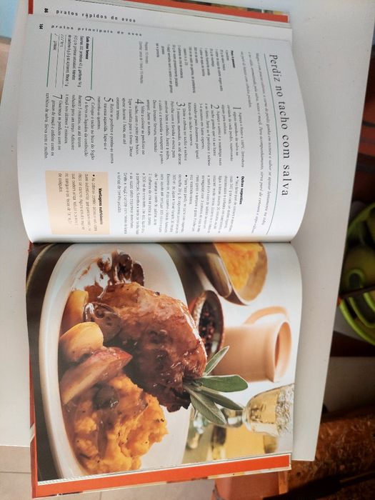 Livro de Receitas Criação e Caça CTT grátis