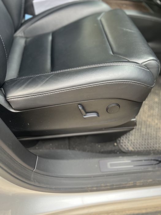 Tesla Model X 75D 2018 року