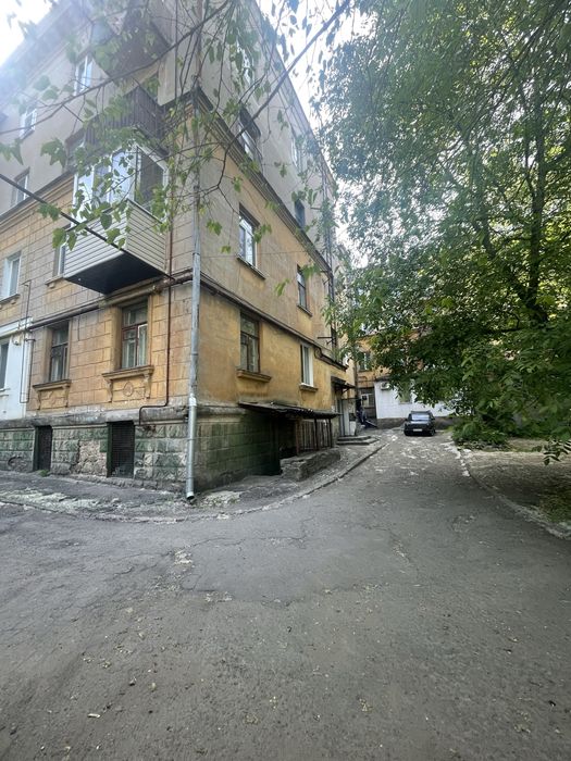 Продам 2 комн. квартиру с ремонтом