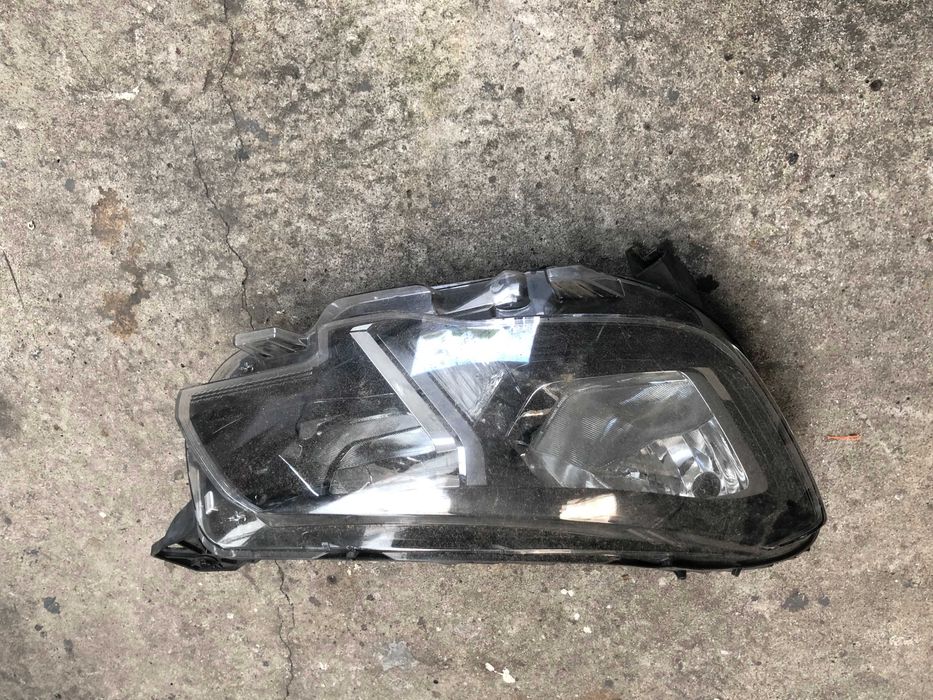 Otica Direita Peugeot Partner