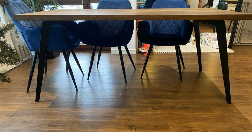 Dębowy stół 180x90cm – lite drewno, dąb heban