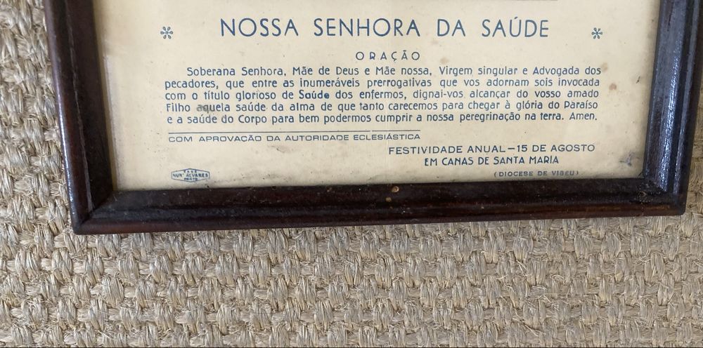 Nossa Senhora da Saúde emoldurada
