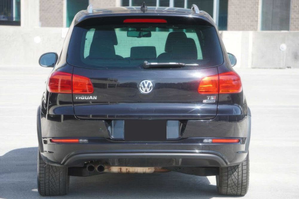 Volkswagen Tiguan      2016