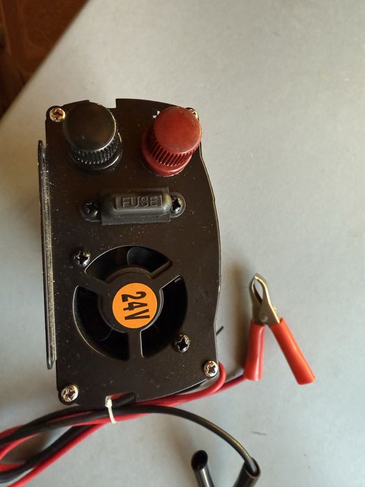 Продам перетворювач 24-230v 500w