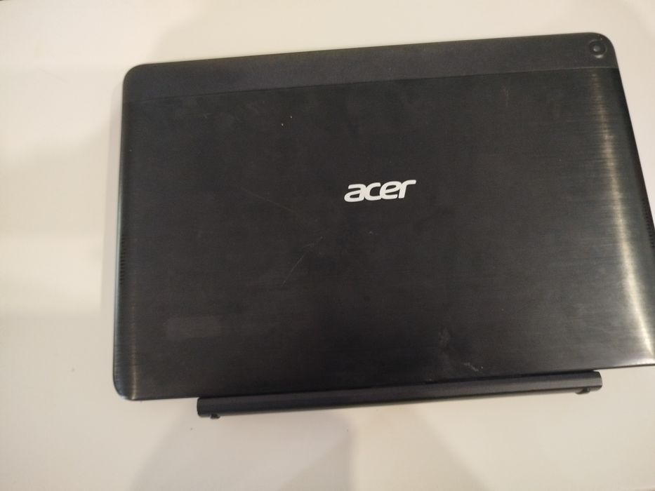 Vendo duas tabletes a funcionar só o encaixe é que está partido