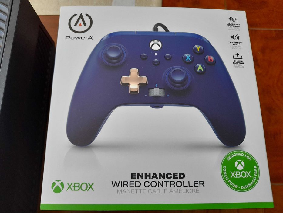 Xbox One + comandos + jogos