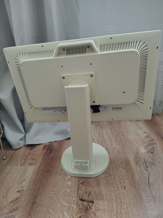 Monitor NEC MultiSync E231W