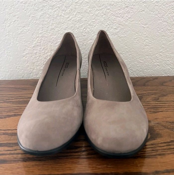 Жіночі туфлі на підборах ECCO Classic 35нубук