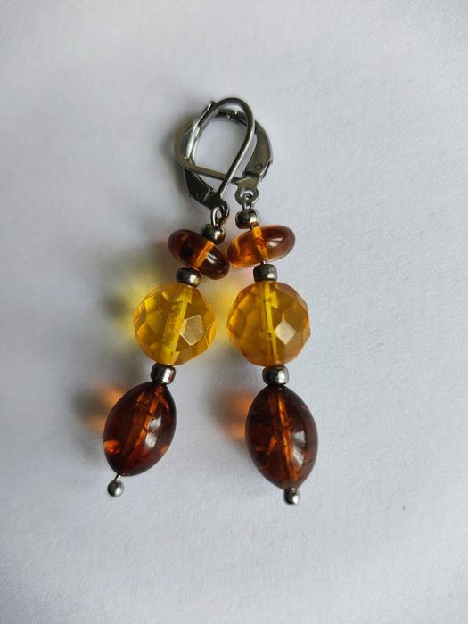 Srebrne kolczyki bursztyn