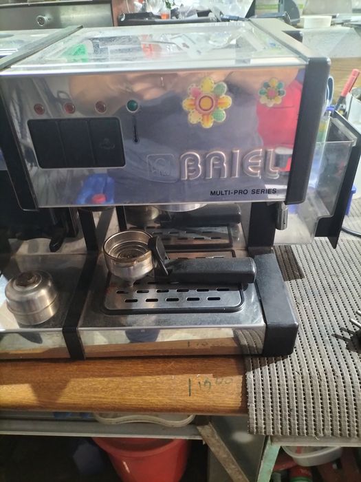 Máquina de café .461778021704673280