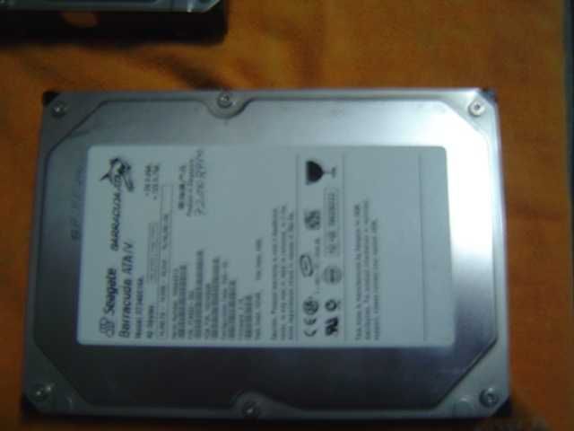 Discos Toshiba de 40 gb IDE de 3,5 polegadas  funcionais444708599870279681