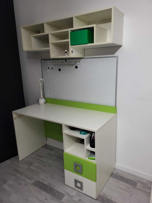 Zestaw mebli dziecięcych