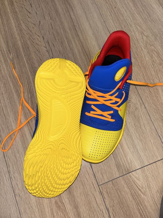 Buty do koszykówki r. 44 Curry FloTro4