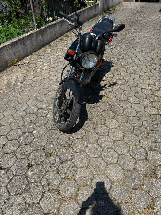 Mota Yamaha YBR 125