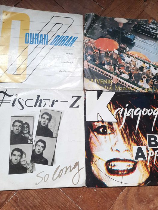 Vendo singles em vinil, de colecção